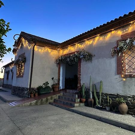 La Casa Barata, Casa Rural Cedillo Kültér fotó